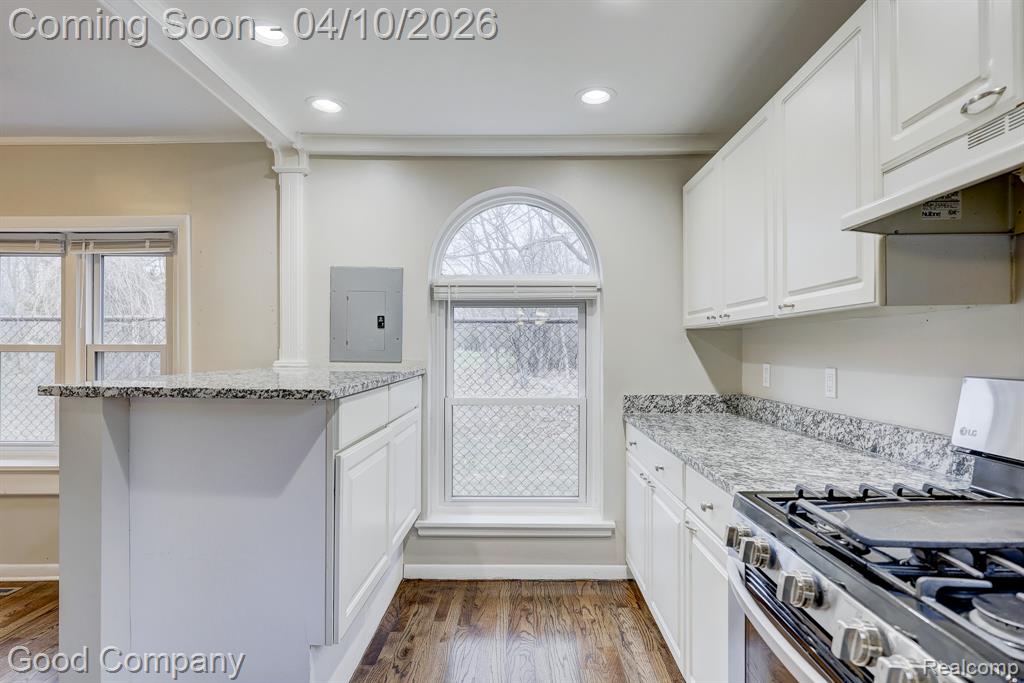 703 Gardenia Avenue, Royal Oak, MI 48067 — Photo 18