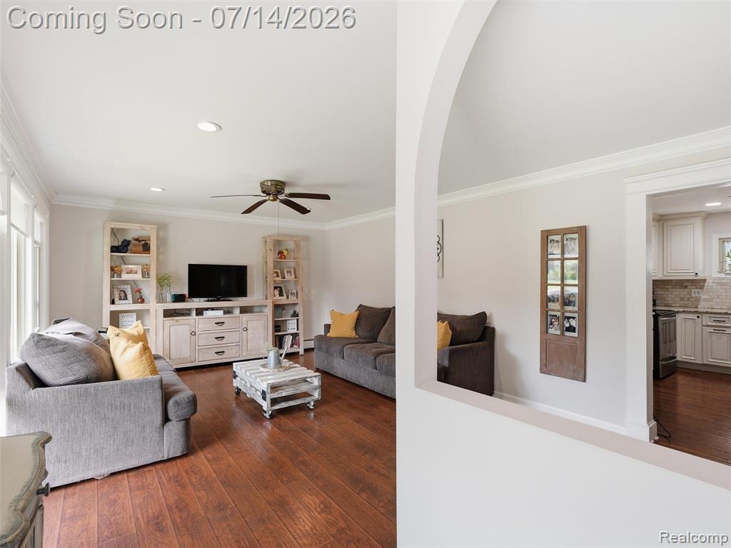 39582 Burton Drive, Novi, MI — Photo 3