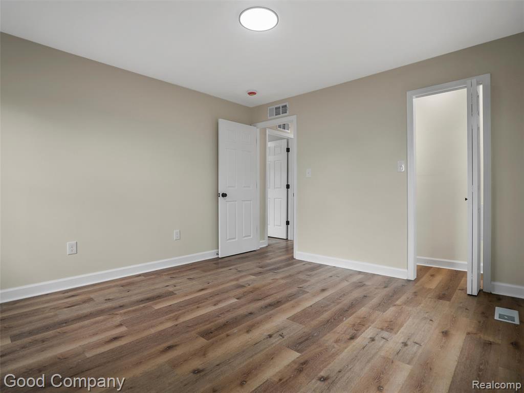 94 W Evelyn Avenue, Hazel Park, MI 48030 — Photo 21