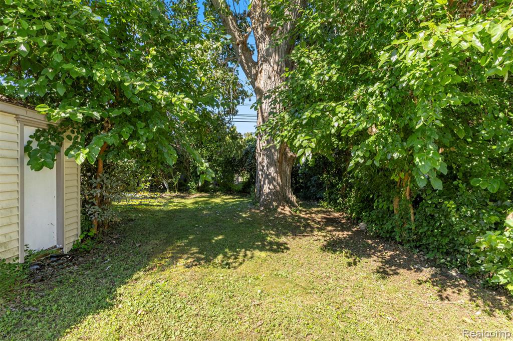 6043 N Vernon Street, Dearborn Heights, MI 48127 — Photo 23