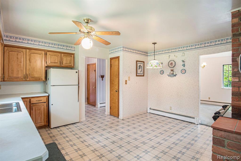 513 RIVERSIDE Drive, Linden, MI 48451 — Photo 10