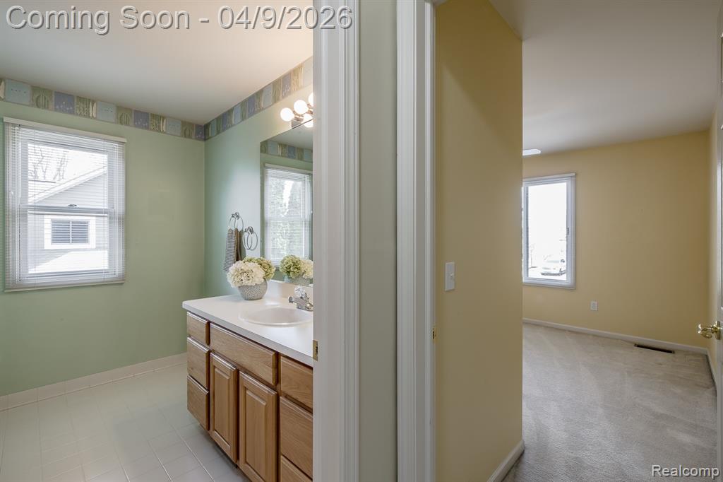 5622 Wembley Court, Clarkston, MI — Photo 38