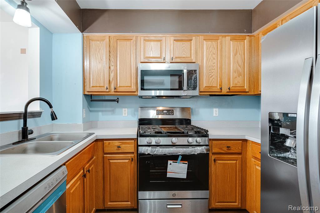4753 Grove Court, Canton, MI 48188 — Photo 18