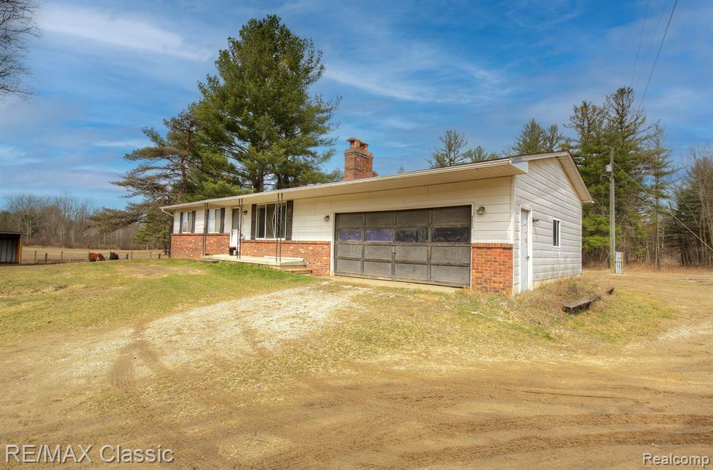 4650 Waltan Road, Vassar, MI 48768 — Photo 12