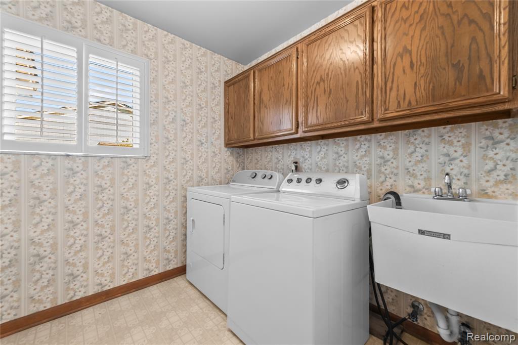 40538 Woodside Drive, Clinton Twp, MI 48038 — Photo 19
