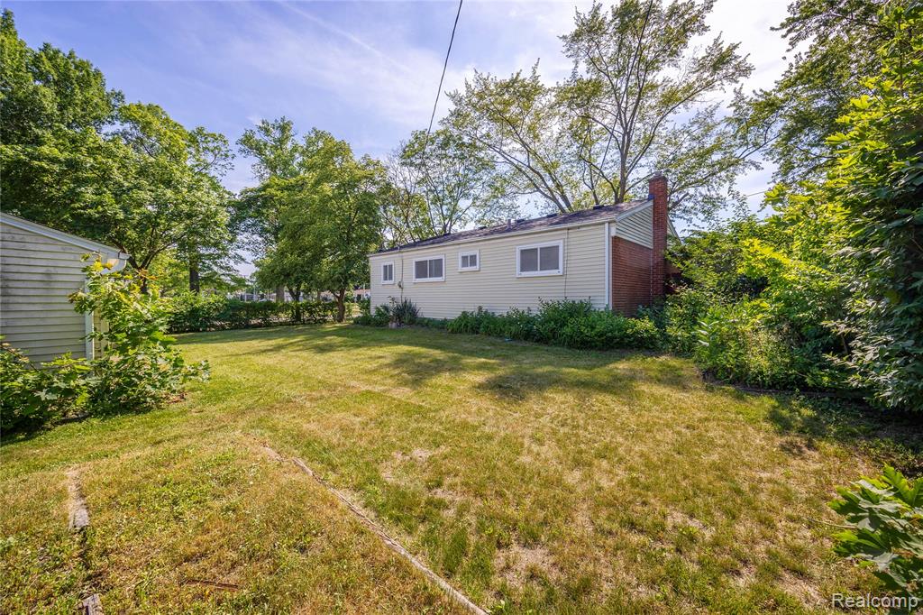 939 S Wildwood Street, Westland, MI 48186 — Photo 8