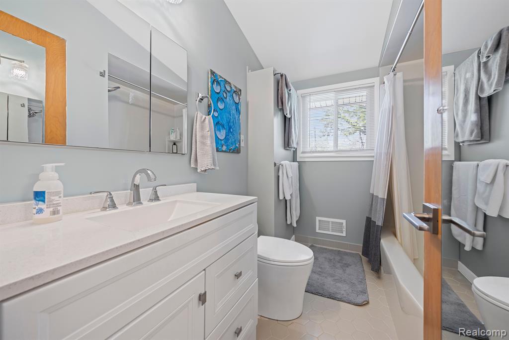 2710 Radcliffe Avenue, Ann Arbor, MI 48104 — Photo 15