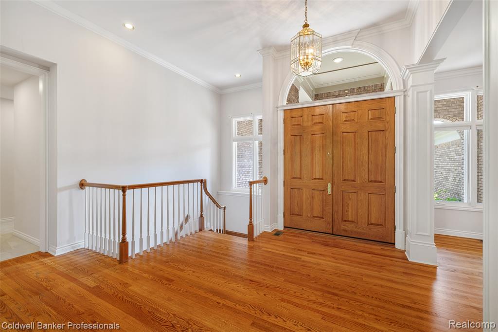 8661 DEERWOOD Road, Clarkston, MI 48348 — Photo 12