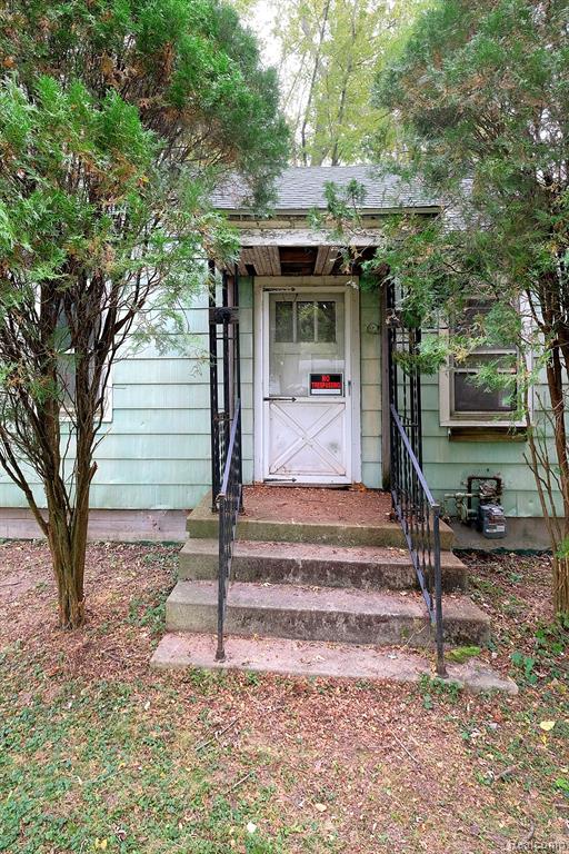 2893 PARKWOOD Avenue, Ann Arbor, MI 48104 — front exterior