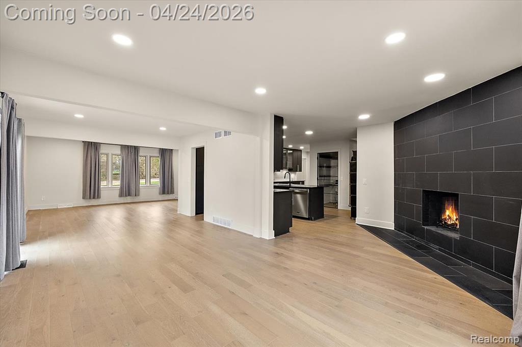 4389 Charing Way, Bloomfield Hills, MI 48304 — Photo 9
