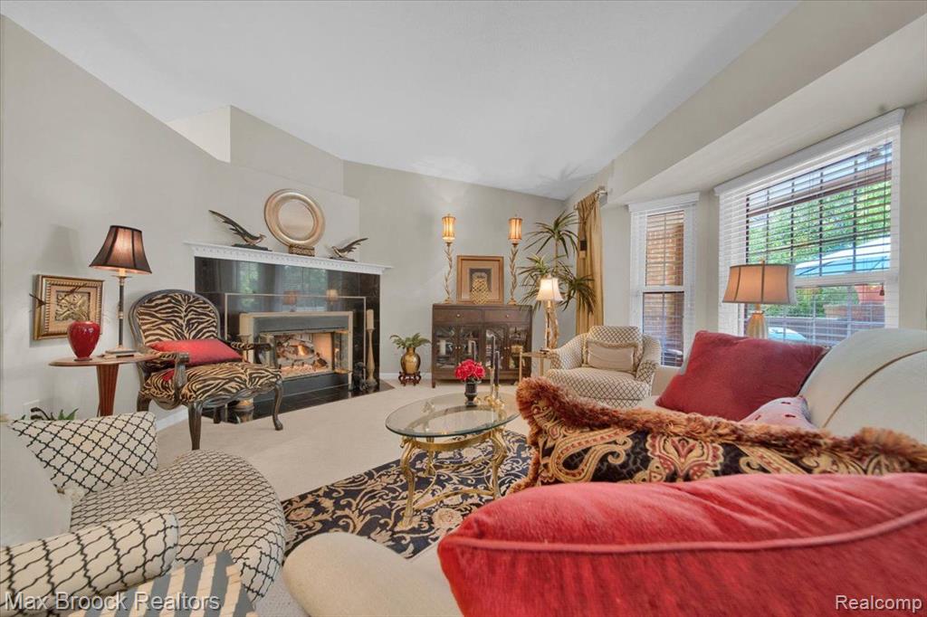 38750 CHESSINGTON, Farmington Hills, MI 48331 — Photo 6