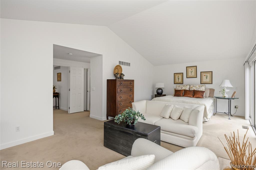 7026 Daventry Woods Drive, West Bloomfield, MI — Photo 27