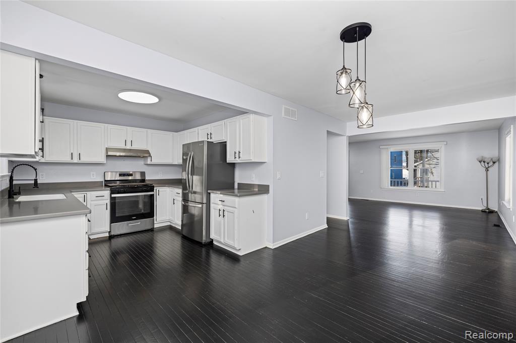8872 Lagoon Drive, Brighton, MI 48116 — Photo 8