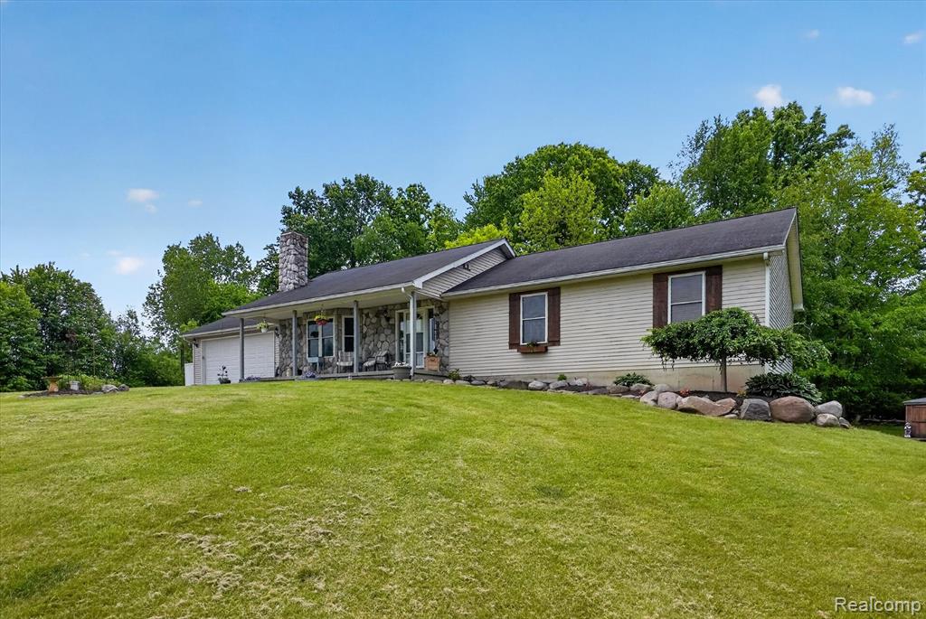 9565 Crofoot Road, Fowlerville, MI 48836 — Photo 63