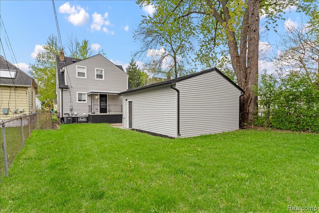 612 W Brockton Avenue, Madison Heights, MI 48071 — Photo 18