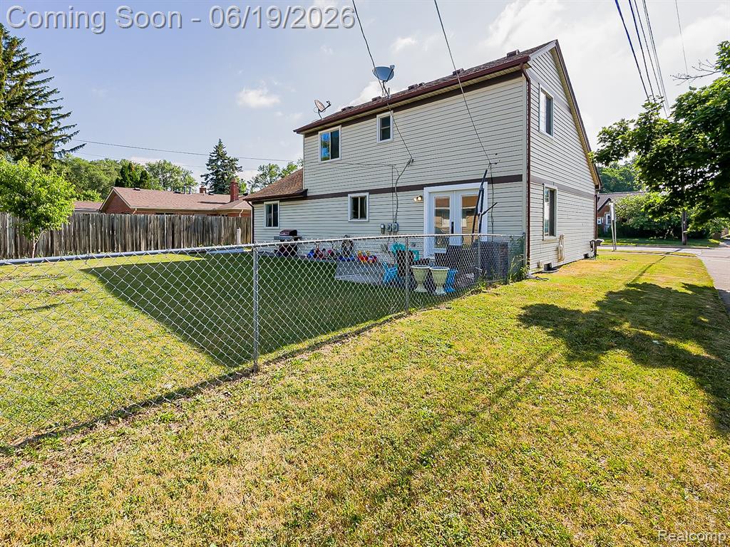 27051 Demrick Street, Roseville, MI 48066 — Photo 19