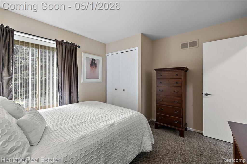 1932 Valley Lane, Lake Orion, MI — Photo 18