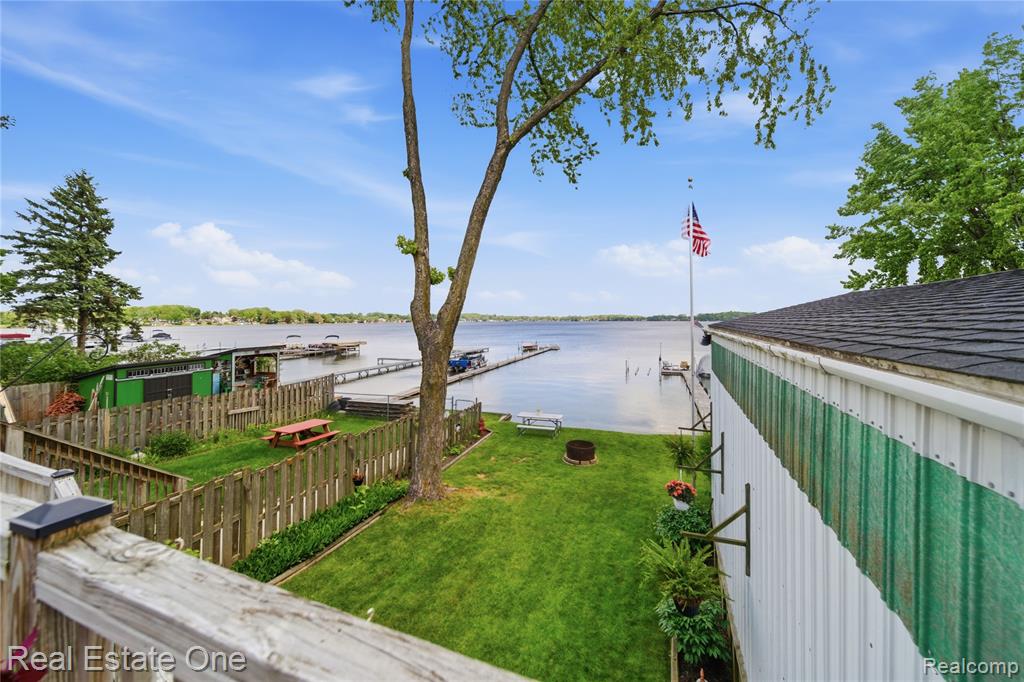 9528 Main Street, Whitmore Lake, MI 48189 — Photo 26