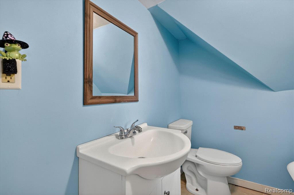 47 Avery Street, Mount Clemens, MI 48043 — Photo 25
