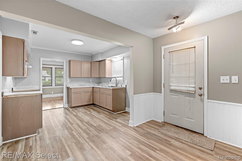 619 Frank Street, Flint, MI 48504 — Photo 20