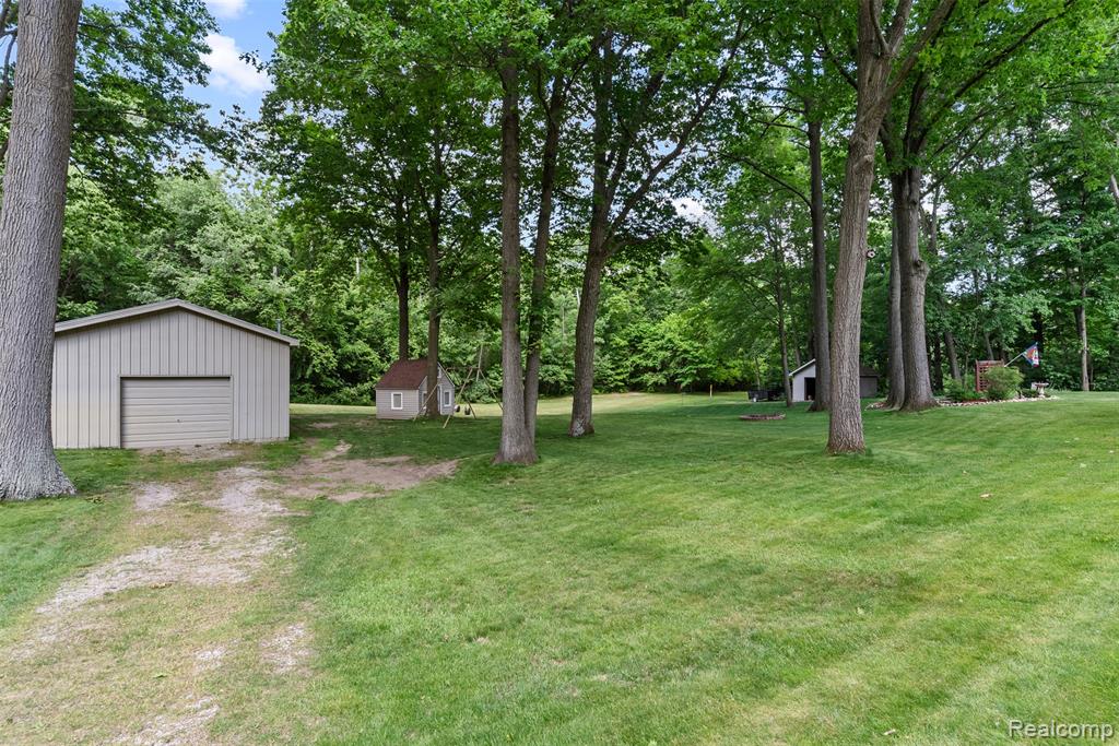 13256 Pine Valley Drive, Clio, MI 48420 — Photo 45