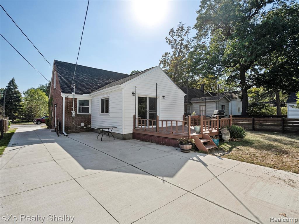 606 Catalpa Drive, Royal Oak, MI 48067 — Photo 28
