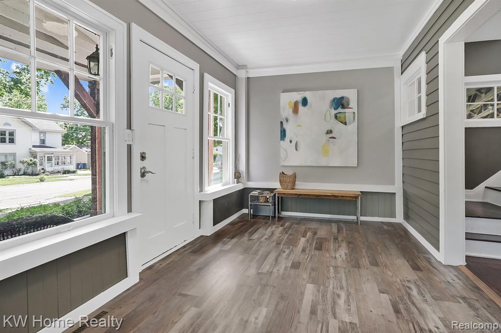 207 E SHERMAN Street, Holly, MI 48442 — Photo 4