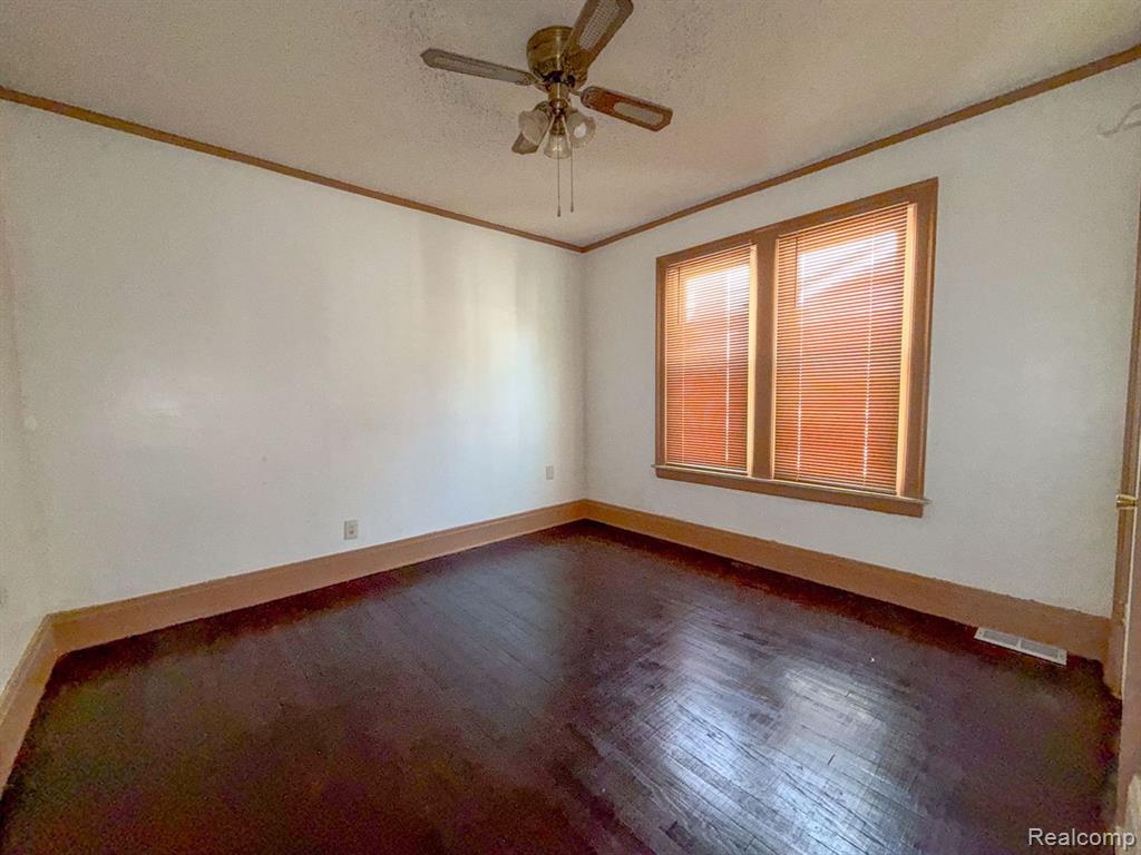 9392 Woodside Street, Detroit, MI 48204 — Photo 16