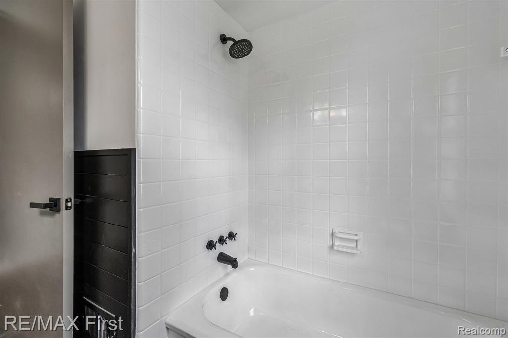 547 Leroy Avenue, Clawson, MI — Photo 10