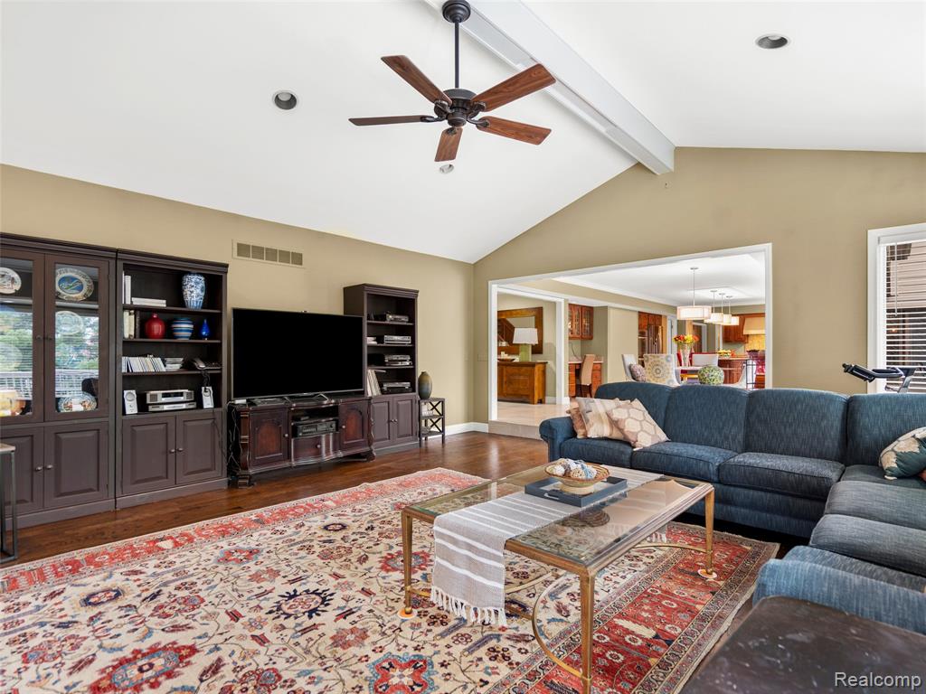 5724 Murfield Drive, Rochester, MI 48306 — Photo 62