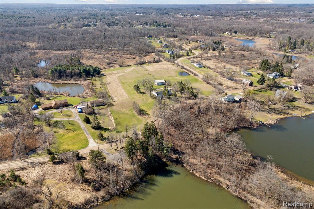 5821 SAWMILL LAKE Road, Ortonville, MI 48462 — Photo 10