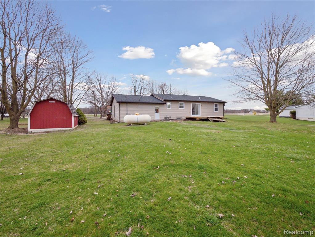 5469 HOGBACK Road, Fowlerville, MI 48836 — Photo 28