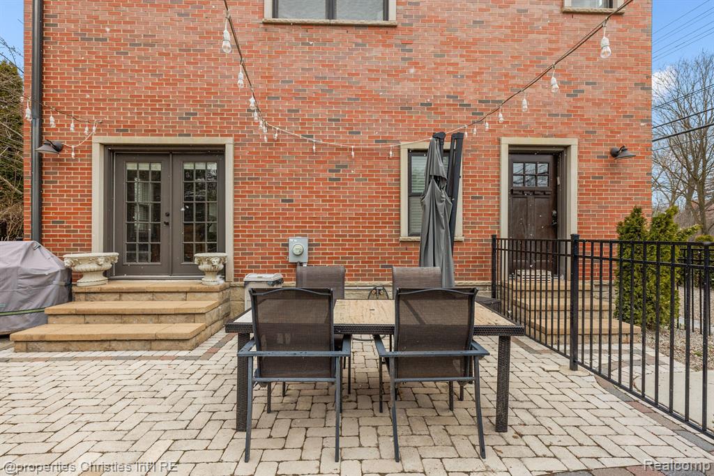 13103 KINGSTON Avenue, Huntington Woods, MI — Photo 55