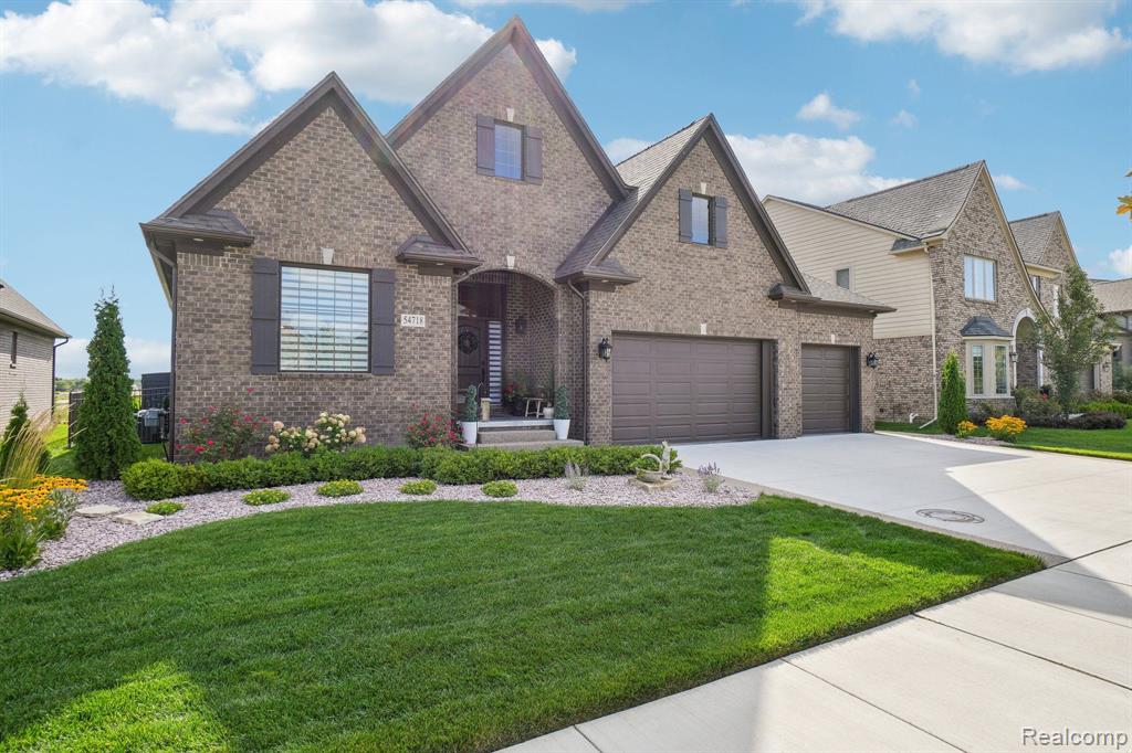 54718 LAWSON CREEK Drive, Utica, MI 48316 — Photo 3