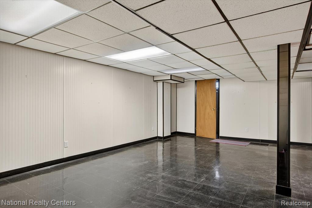 21730 Riverview Drive, Beverly Hills, MI 48025 — Photo 42