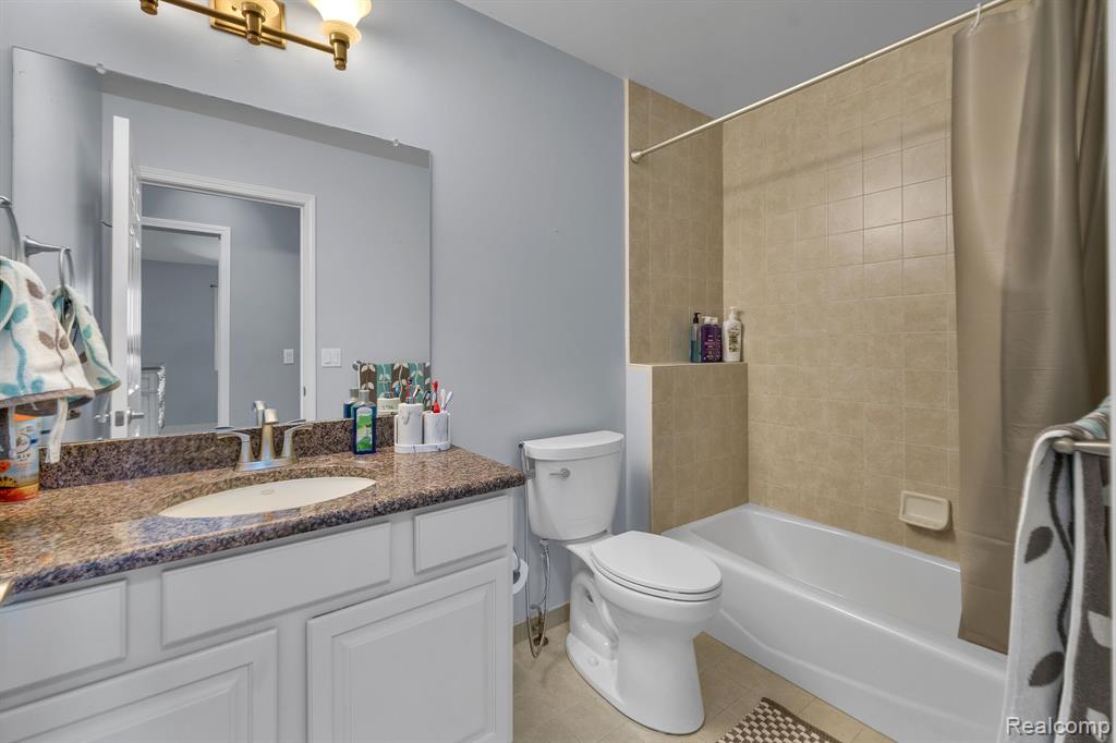 47081 Hidden River Circle N, Canton, MI 48188 — Photo 48