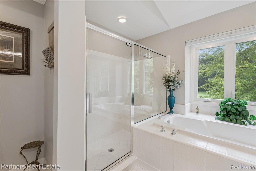 4757 Roundtree Drive, Brighton, MI 48116 — Photo 31