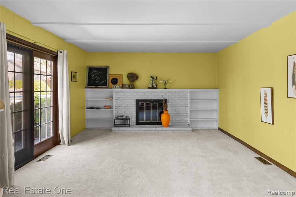 4931 Calvert Drive, Troy, MI 48085 — Photo 15