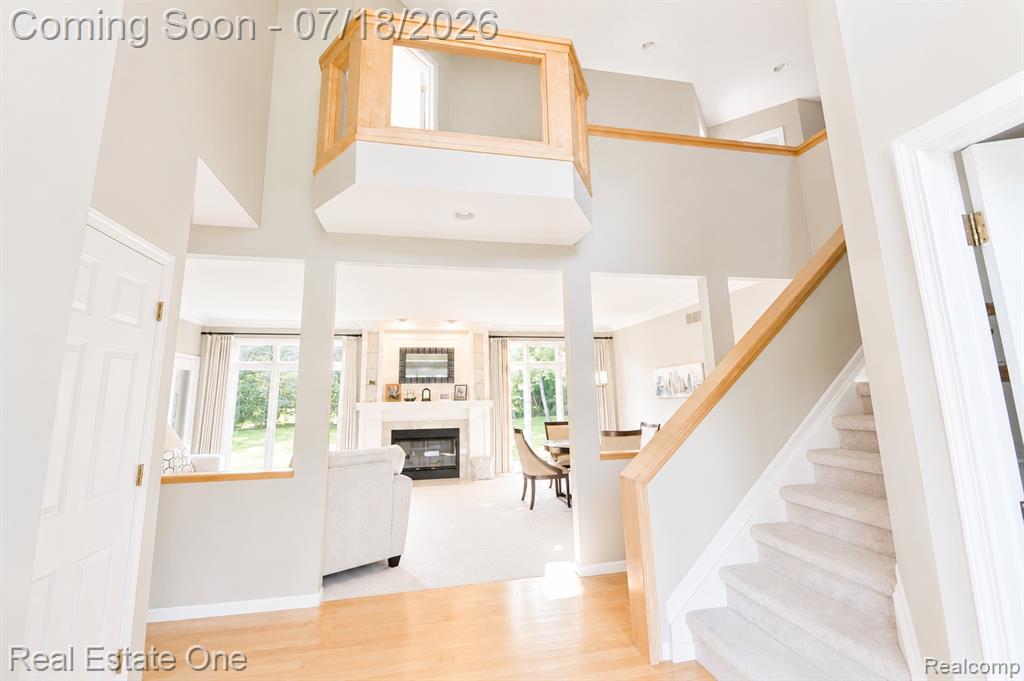 716 Bristol Lane, Orion, MI 48348 — Photo 6