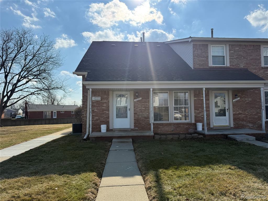 28404 Longmeadow Lane, Brownstown, MI 48183 — front exterior