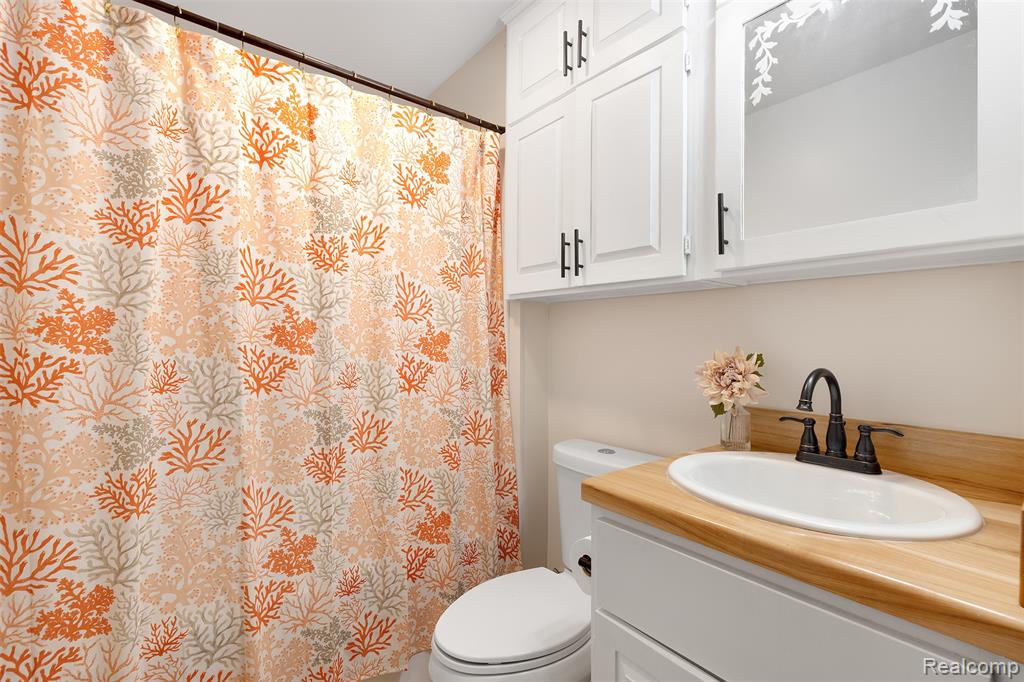 5423 Oakridge Drive, Beaverton, MI 48612 — Photo 12