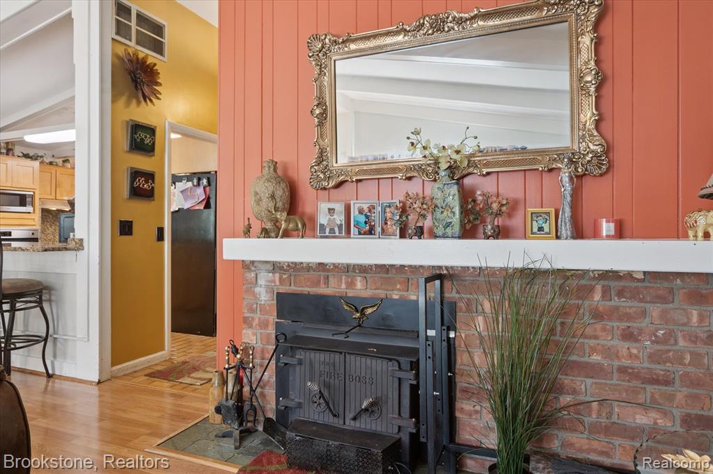 4665 W Maple Road, Bloomfield Hills, MI 48301 — Photo 13