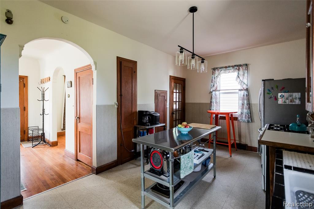 5045 Caniff Street, Hamtramck, MI 48212 — Photo 11