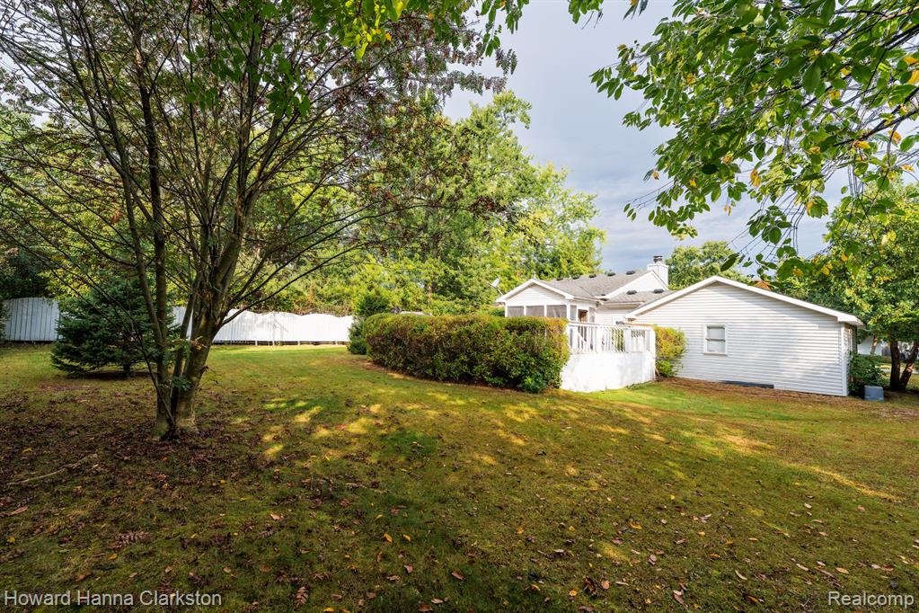 6183 Jameson Drive, Waterford, MI 48329 — Photo 30
