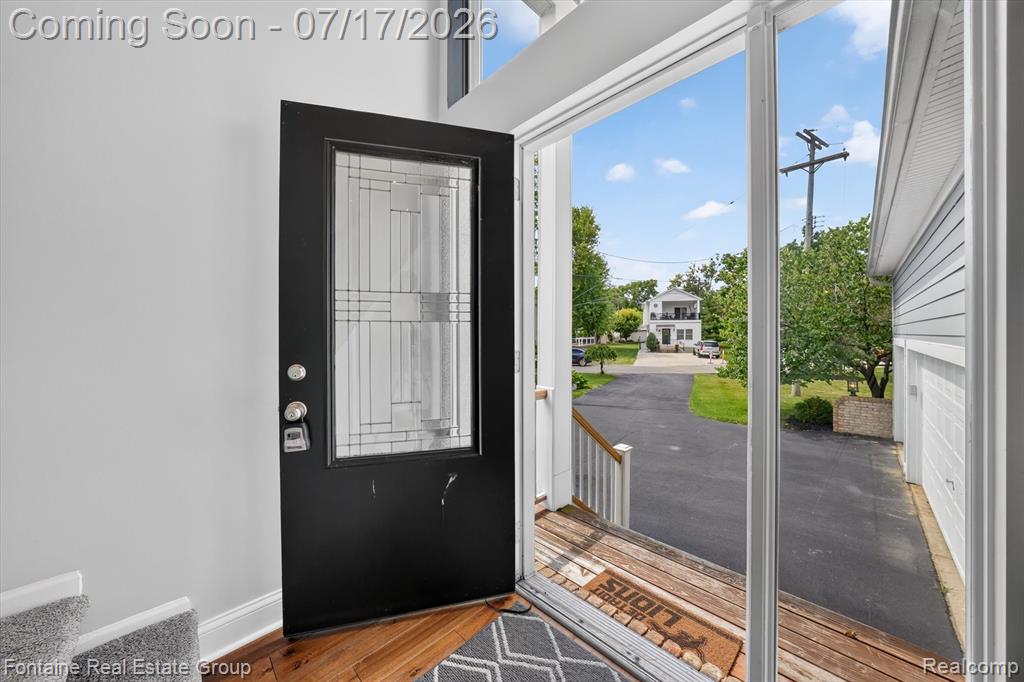 240 Rosebud Court, Walled Lake, MI 48390 — Photo 9