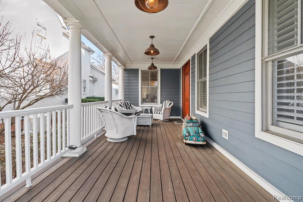 4 Riverbank Drive, Beverly Hills, MI 48025 — Photo 4