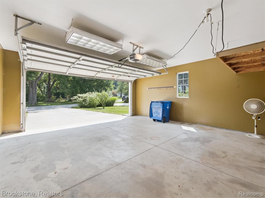 771 Gertrude Road, Waterford, MI 48328 — Photo 38