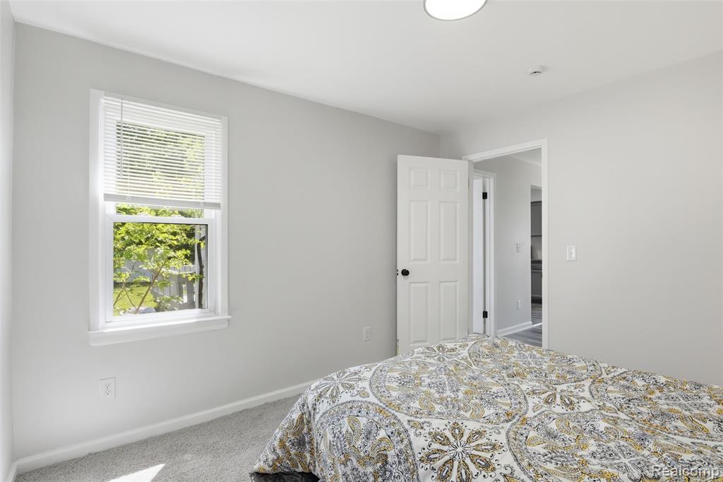 22401 Monterey Drive, Woodhaven, MI 48183 — Photo 20