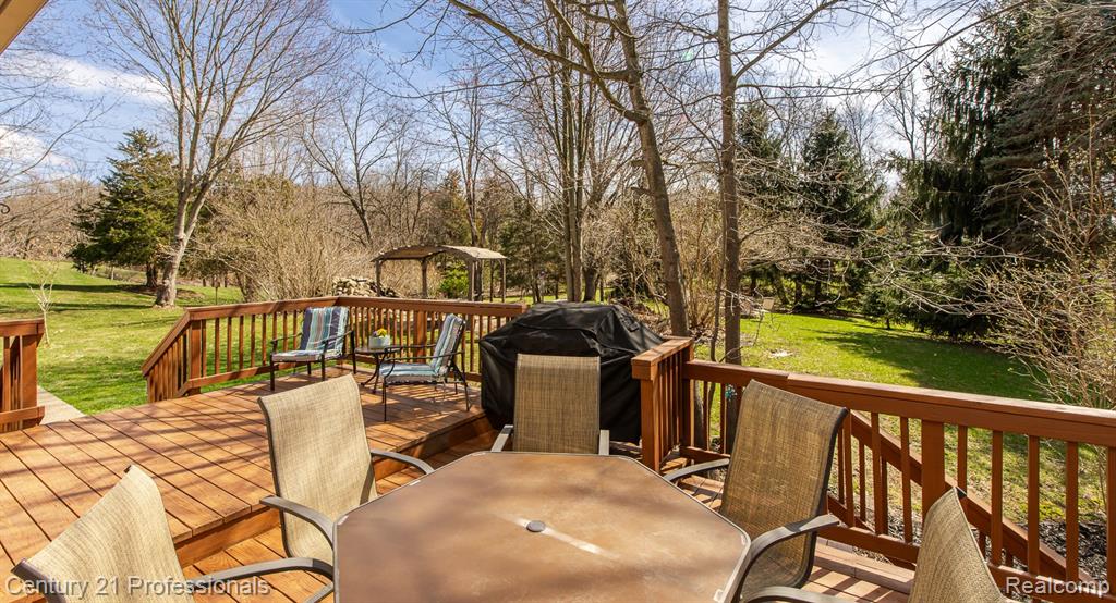 5492 E Alyssa Court, White Lake, MI 48383 — Photo 80