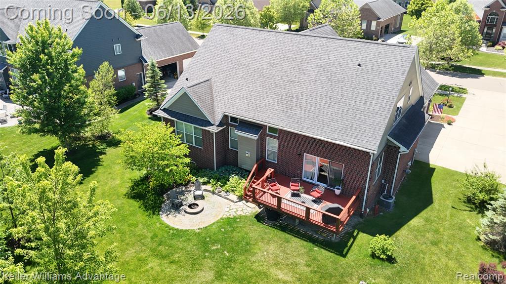 23740 Stoneleigh Drive, South Lyon, MI 48178 — Photo 58